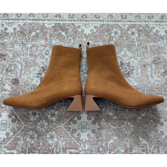 Vivaia Square Toe Heeled Boots Regina Pro Size EU 40 US 9 Minimalist Neutral - Picture 4 of 11
